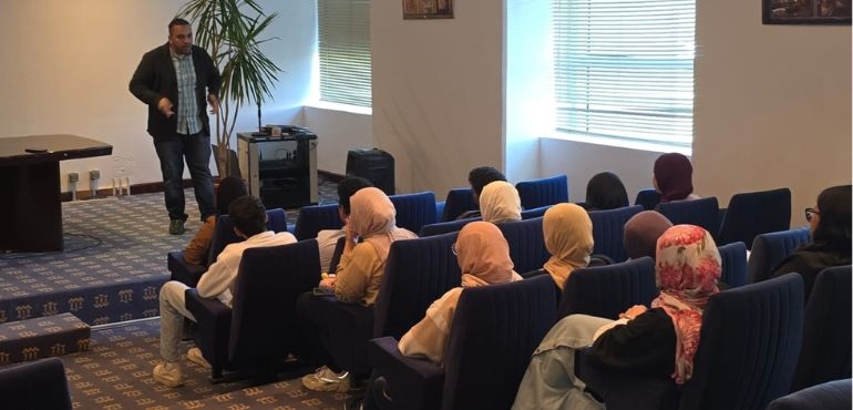 زيارة للمركز:  قسم المكتبات والوثائق والمعلومات 